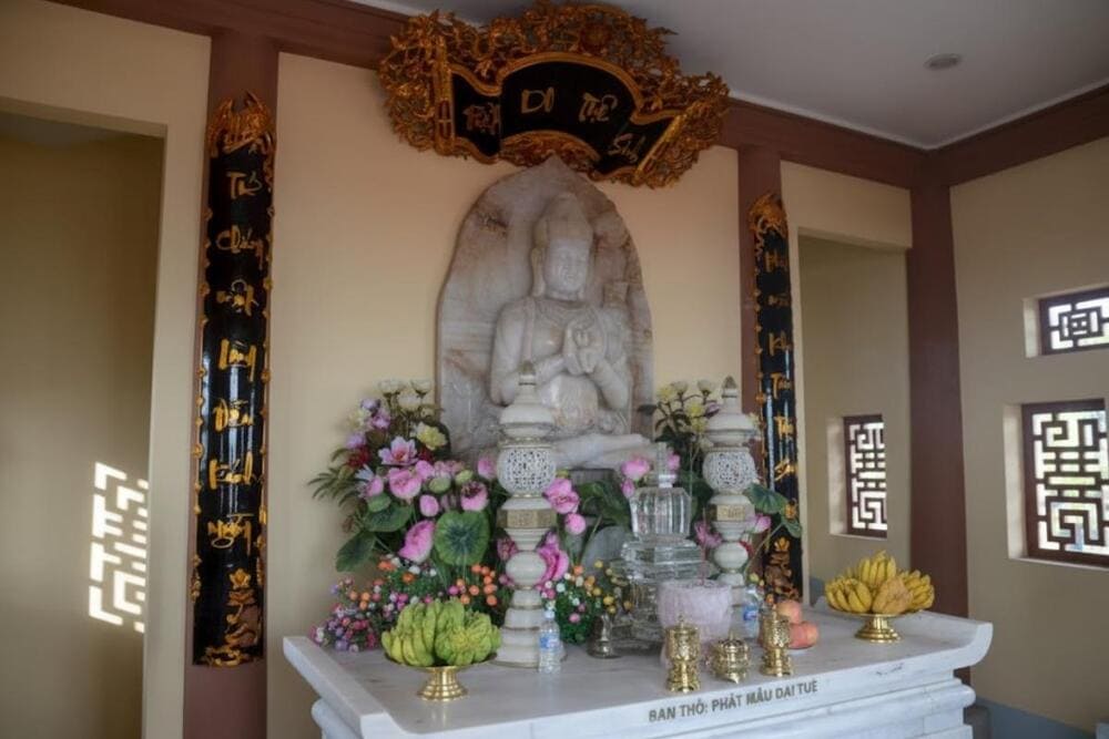 Ch&ugrave;a Đại Tuệ l&agrave; ng&ocirc;i ch&ugrave;a duy nhất thờ Phật Mẫu Đại Tuệ.